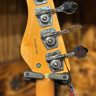 Tagima - TW-65 SB - 4 Strings Bass Guitar - Sunburst image 7