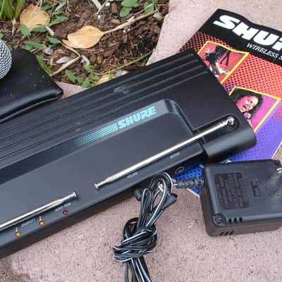 Shure T2 SM58 Wireless w/ T4-V Receiver Nice image 3