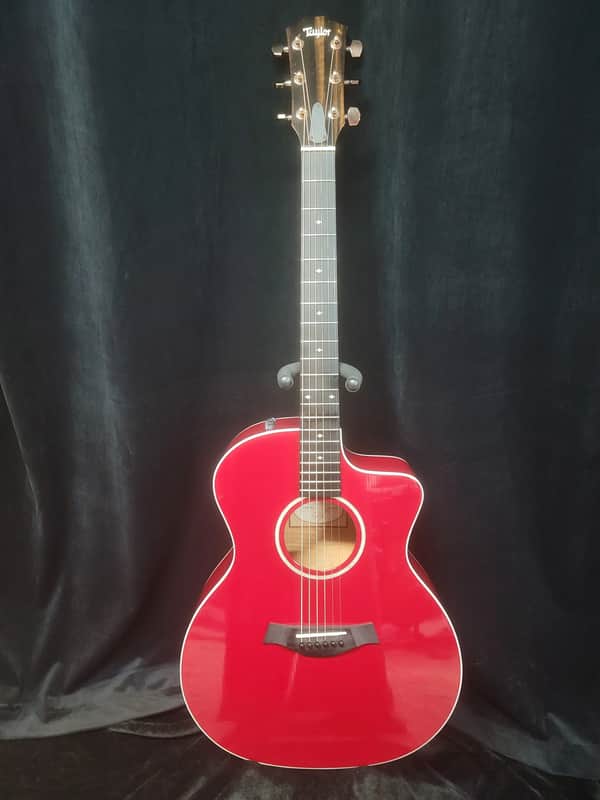 Taylor 214ce-RED DLX