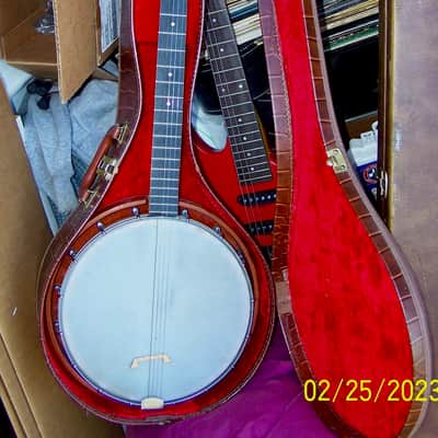 5 String Banjo with Case image 1