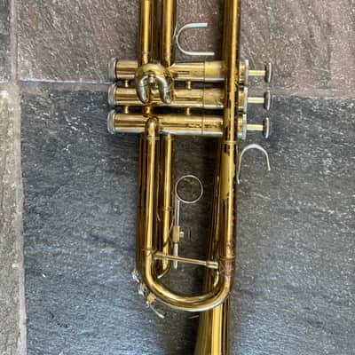 Bach TR300 Trumpet image 3