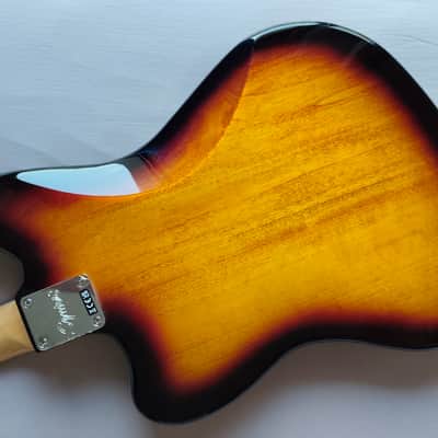 Squier Classic Vibe '60s Jazzmaster 3-Tone Sunburst with Gig-bag image 7