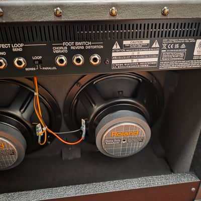 Roland JC-40 Jazz Chorus 40-watt 2 x 10-inch Combo Amplifier with cover Bild 8
