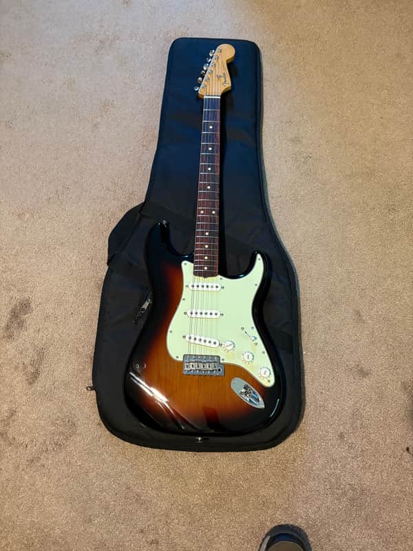 Fender Vintera Stratocaster