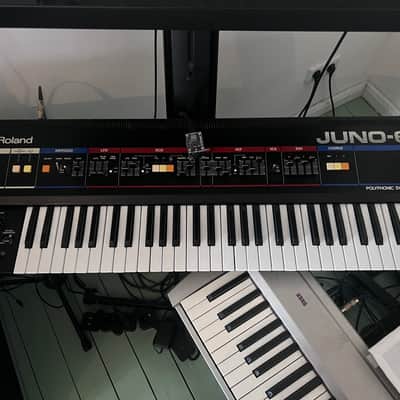 Roland Juno-60 61-Key Polyphonic Synthesizer 1982 - 1984 - Black