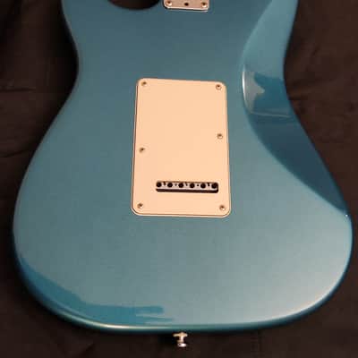 Fender American Standard Stratocaster with Matching Headstock 1995 - Surf Green - Painted Pickguard image 6