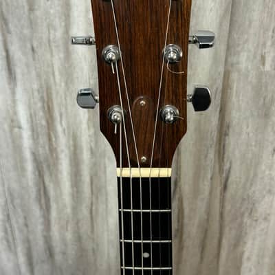 Taylor 210e with ES-T Electronics 2012 - Natural image 4