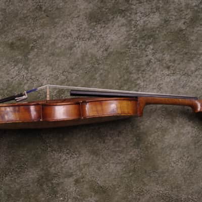 Used Vintage 4/4 Violin with hard case One-Piece flame back OLD image 12
