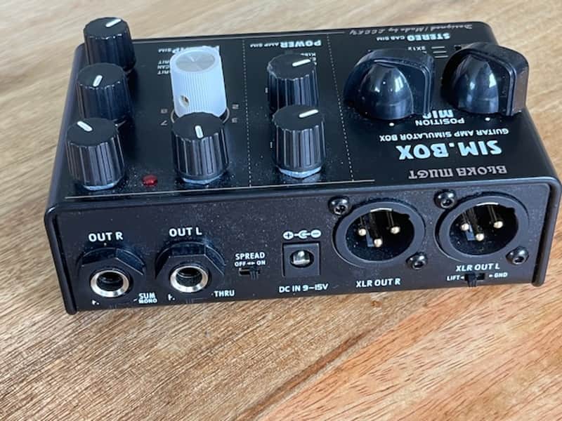 Leeky Bloka Mugt Sim.Box Amp Simulator Sim/Box Present - Black