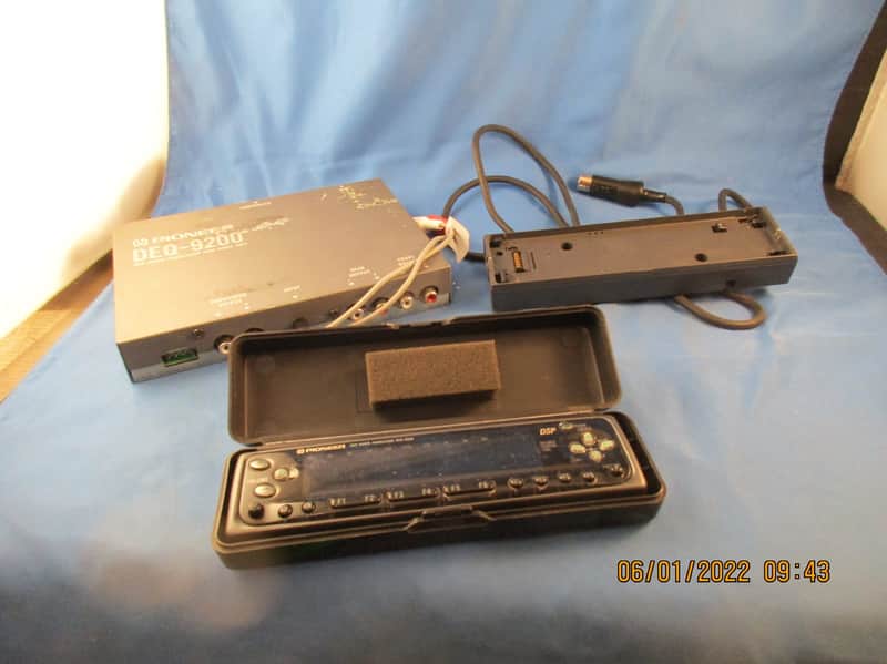Pioneer deq 9200 old school dsp Audio Processor refurbished used image 1