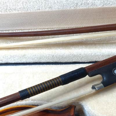 4/4 Advanced to Professional Level Violin Featuring Aged 7 Years+ Select Solid Spruce Top Highly Flamed One-Piece Maple Back and Sides, Real Ebony Components, Brazilwood Bows, Hand-Rubbed... image 22