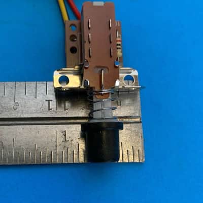 ALESIS MELODY HARMONY 61 MKII Keyboard Part: ON/OFF Power Button Switch W/Cap image 8