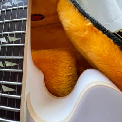 Gibson Custom Shop Dave Grohl Signature DG-335 Limited Edition 2025 - Alpine White #45 of 50 image 14