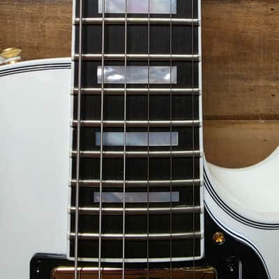 Gibson Custom Les Paul Custom Electric Guitar - Alpine White image 11