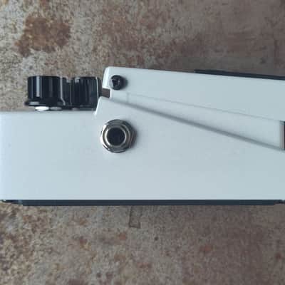 Boss DS-1-WH Distortion 2024 - Metallic White image 3