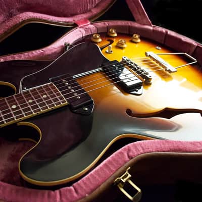 Gibson Custom Shop True 1959 Historic Reissue Memphis ES-330 "VOS" Vintage Burst 2018 image 5