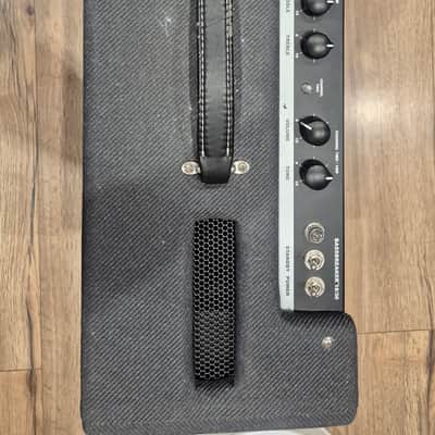 Fender Bassbreaker 18/30 2-Channel 30-Watt 2x12" Guitar Combo 2016 - 2019 - Gray Tweed image 3