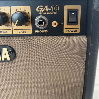 Yamaha GA-10 10W Guitar Practice Amplifier – Clean/Drive Channels – Tested image 4