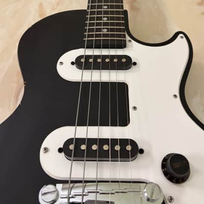Epiphone Les Paul SL | Black and White image 5