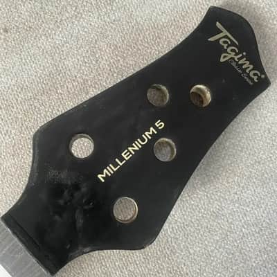 Tagima Wood 5 String Bass Maple Neck, Rosewood 24 Frets Fretboard image 5