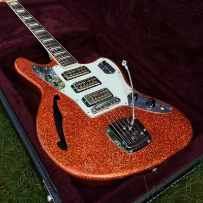 Bilt S.S. Zaftig Tangerine Flake w/3 Lollar Gold Foil Pickups, Block Inlays, & Mastery Vibrato image 2