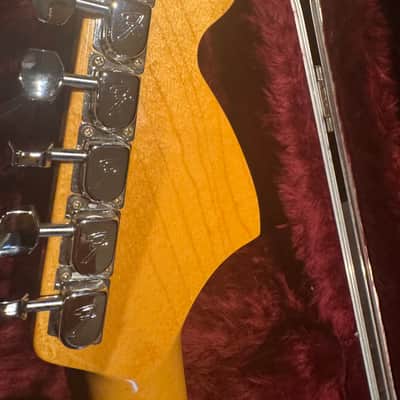 Fender Jimi Hendrix Voodoo Stratocaster with Rosewood Fretboard 1997 - 2000 - Black image 4