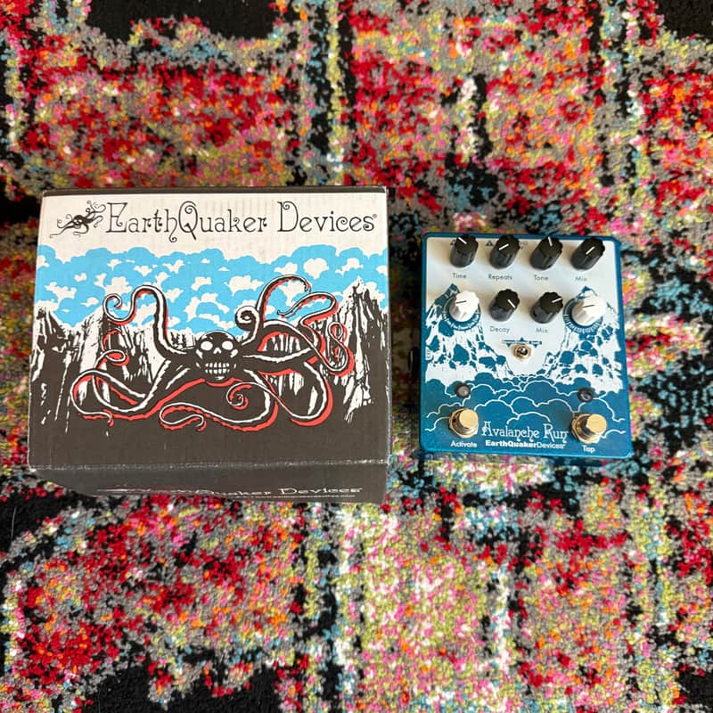 EarthQuaker Devices Avalanche Run Stereo Reverb & Delay with Tap Tempo V2