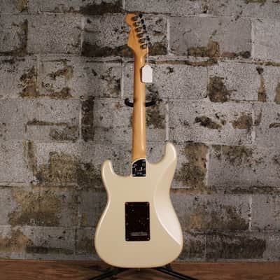 2015 Fender American Elite Stratocaster HSS Shawbucker with Rosewood Fretboard Olympic Pearl w/ Hard Case image 6