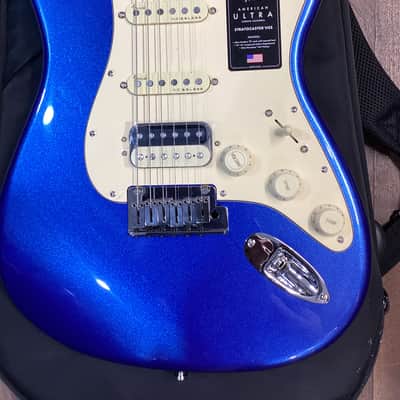 Fender American Ultra Stratocaster HSS with Rosewood Fretboard 2019 - Present - Cobra Blue image 2