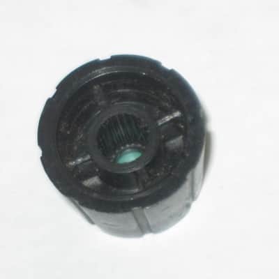 ONE lightly used genuine DOD Green & Black knob for 545-A Wah Filter or 565 Stereo Chorus (Performer Series) NO pedal - NO other items, 1980s, hard plastic, Green TOP, Black SIDES, Black Top EDGE, Black Position LINE image 19