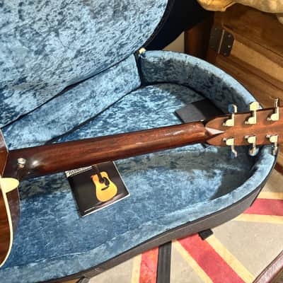 Martin OM-28 Acoustic Guitar w Case image 12