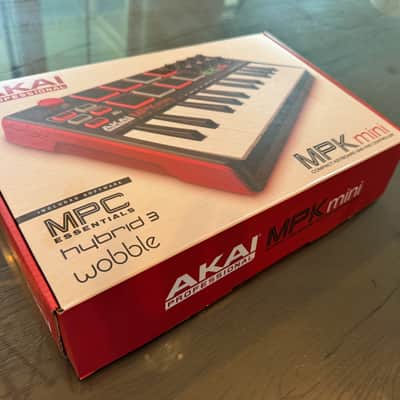 **LIKE NEW-IN BOX-ONE OWNER** Akai MPK Mini MKII 25-Key MIDI Controller 2014 - Present - Black image 6