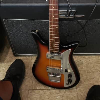 Teisco Del Ray E-200 Tulip 1960's Sunburst w/case image 2