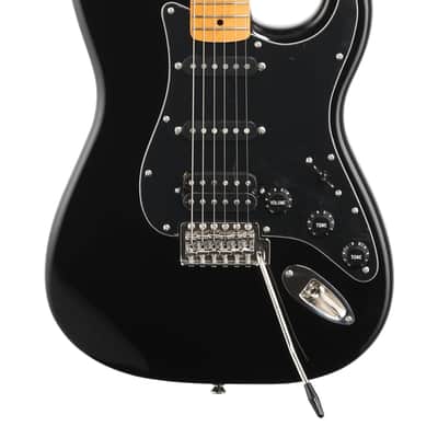 Squier Classic Vibe 70s Stratocaster HSS Maple Neck Black image 3