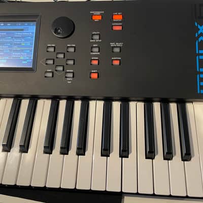 Yamaha MODX6 Synthesizer - Black image 4