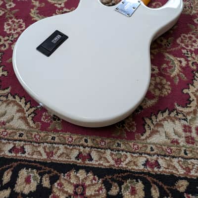 Sterling By Music Man StingRay Classic RAY24CA Bass Guitar Olympic White #SR75723 image 7