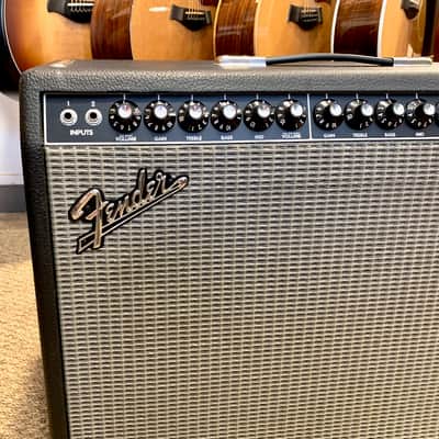 Fender Twin Amp 100 Watts Combo image 2