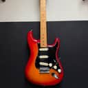 Fender American Ultra Luxe Stratocaster with Maple Fretboard 2021 - Plasma Red Burst
