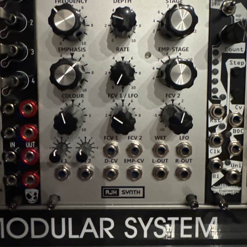 AJH Synth Next Phase Silver