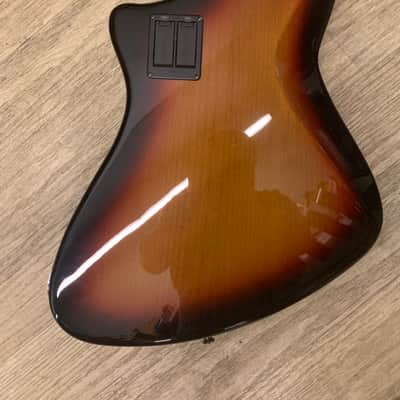 Fender Player Plus Active Meteora Bass 2022 - Present - 3-Color Sunburst image 5
