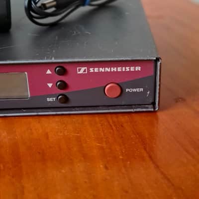 Sennheiser 🎧 Sennheiser AM 100 G2 True Diversity Receiver + SK 100 G2 Bodypack Transmitter image 7