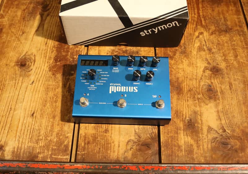 Strymon Mobius 2012 - Present - Blue image 1