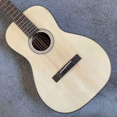 38 Inch Parlor Style Acoustic Guitar, Spruce Top Body, Mahogany Neck image 2