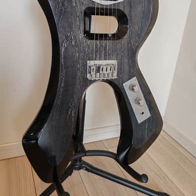 2016 ESP GCA Custom Order "The R" Rock 'n' roll - Winner of Grand Prize Guitar Design - Black image 2