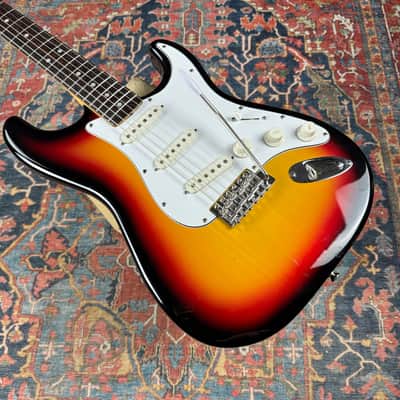 *Video* Tokai Gold Star Sound Stratocaster  3 Tone Sunburst  - 1980’s image 9