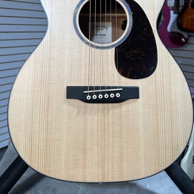 Martin 000C JR-10E Acoustic Guitar - Natural w/Gig Bag & PLEK*D #970 image 2