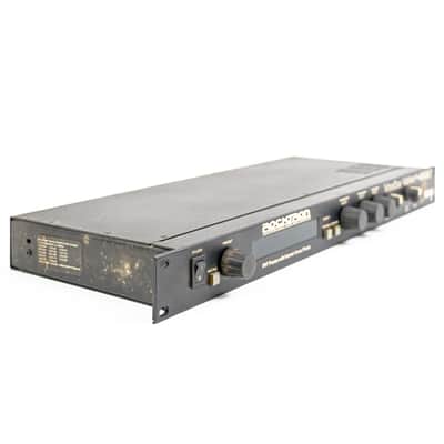 Rocktron VooDu Valve Online Guitar Multi-Effects Processor w/ Power Supply image 3