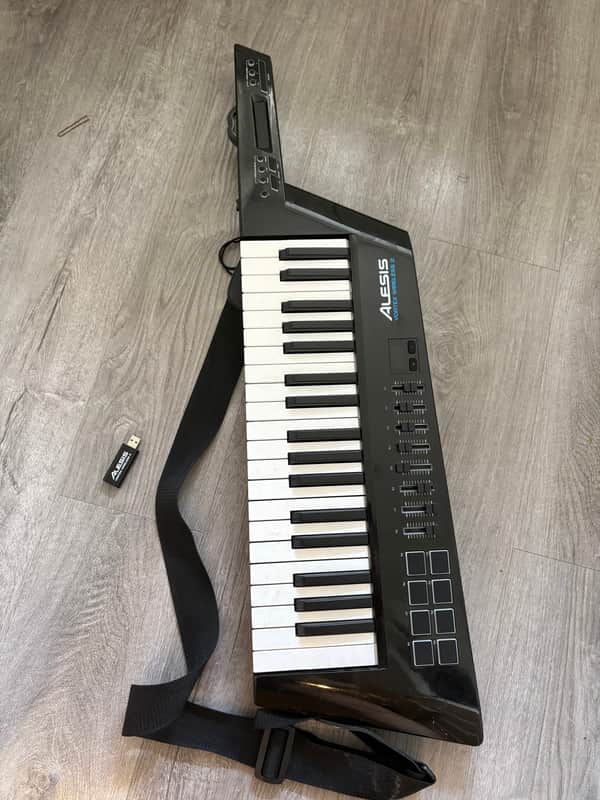 Alesis Vortex 2 Wireless Keytar USB/MIDI Controller 2010s - Black image 1