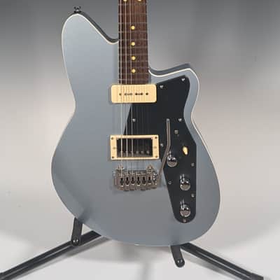 Reverend Double Agent W, Metallic Silver Freeze image 1