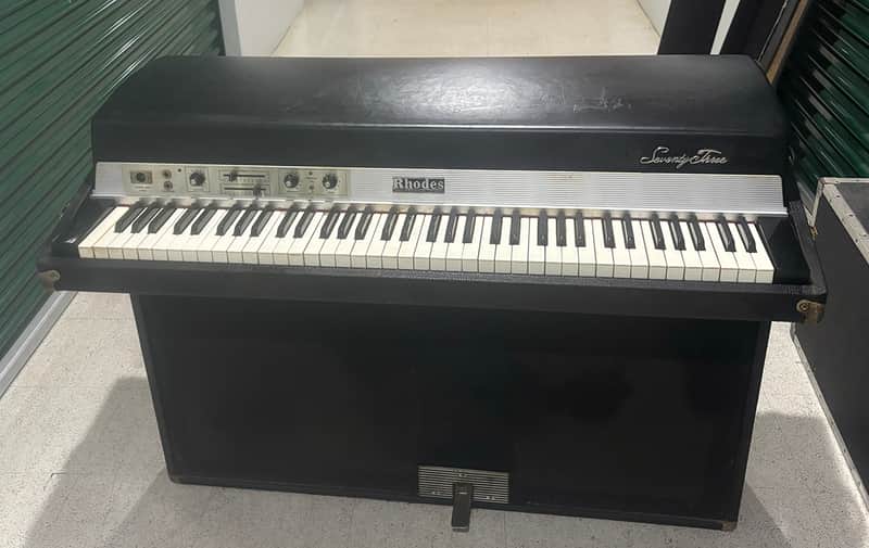 1979 Fender Rhodes Suitcase Piano 73-Key Electric Piano - Black Rounded Top image 1